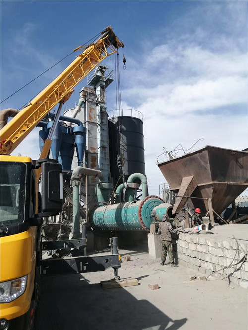 深州市设备搬运等各类工程项目中，吊车起着关键作用