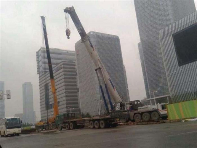 深州市25吨吊车能吊多重设备？