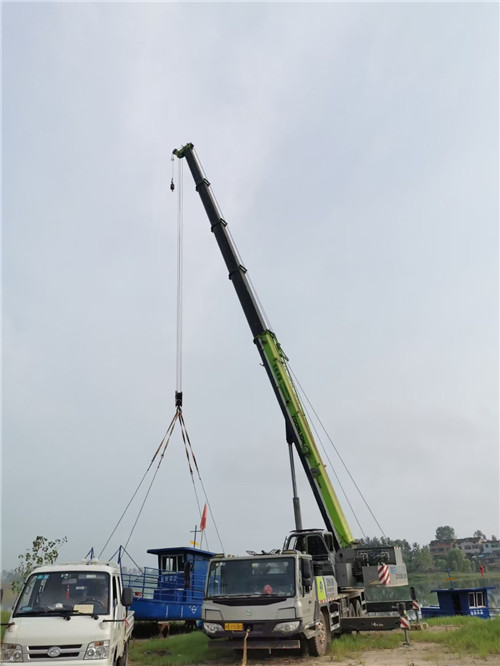 深州市桥梁建设吊装案例